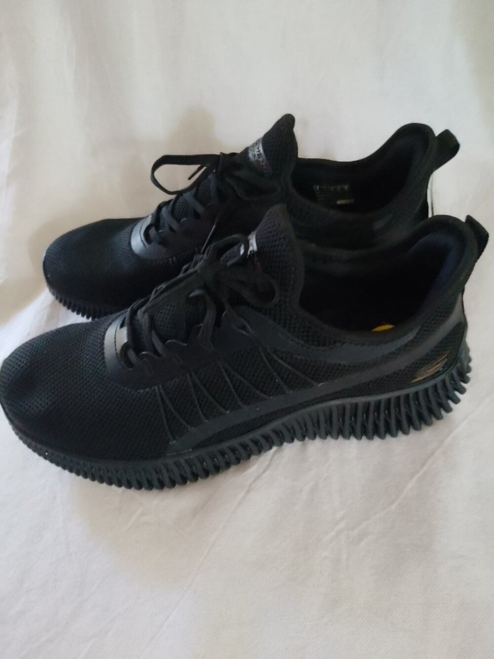 Women's Skechers BOBS, 100% vegan, with memory foam,made in Vietnam.